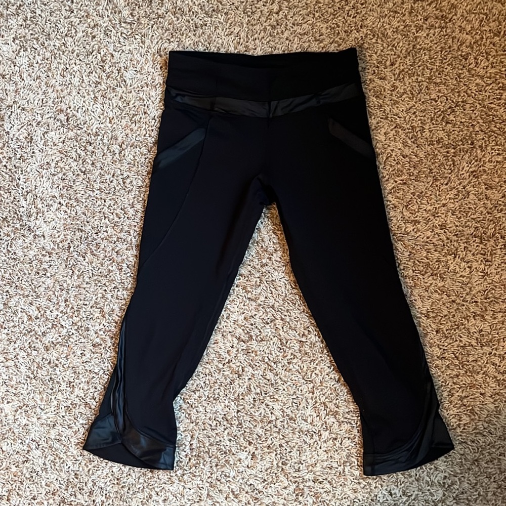Cropped Lululemon Leggings - Size 4